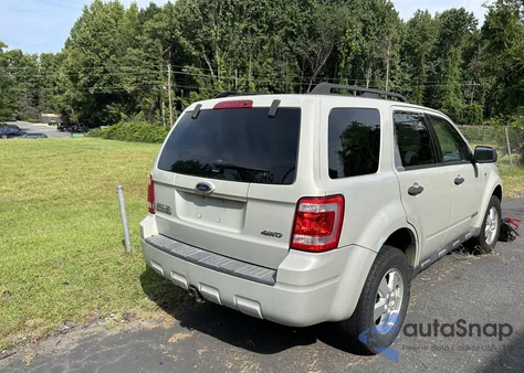 2008 Ford Escape z USA, uszkodzony, nr VIN 1FMCU93168KB59028